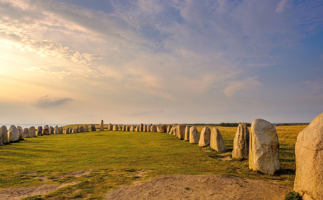 Pracownik w areszcie jaka nieobecność